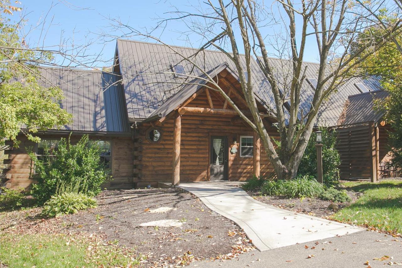 Hummingbird Haven Cabin By Amish Country Lodging Berlin Eksteriør bilde